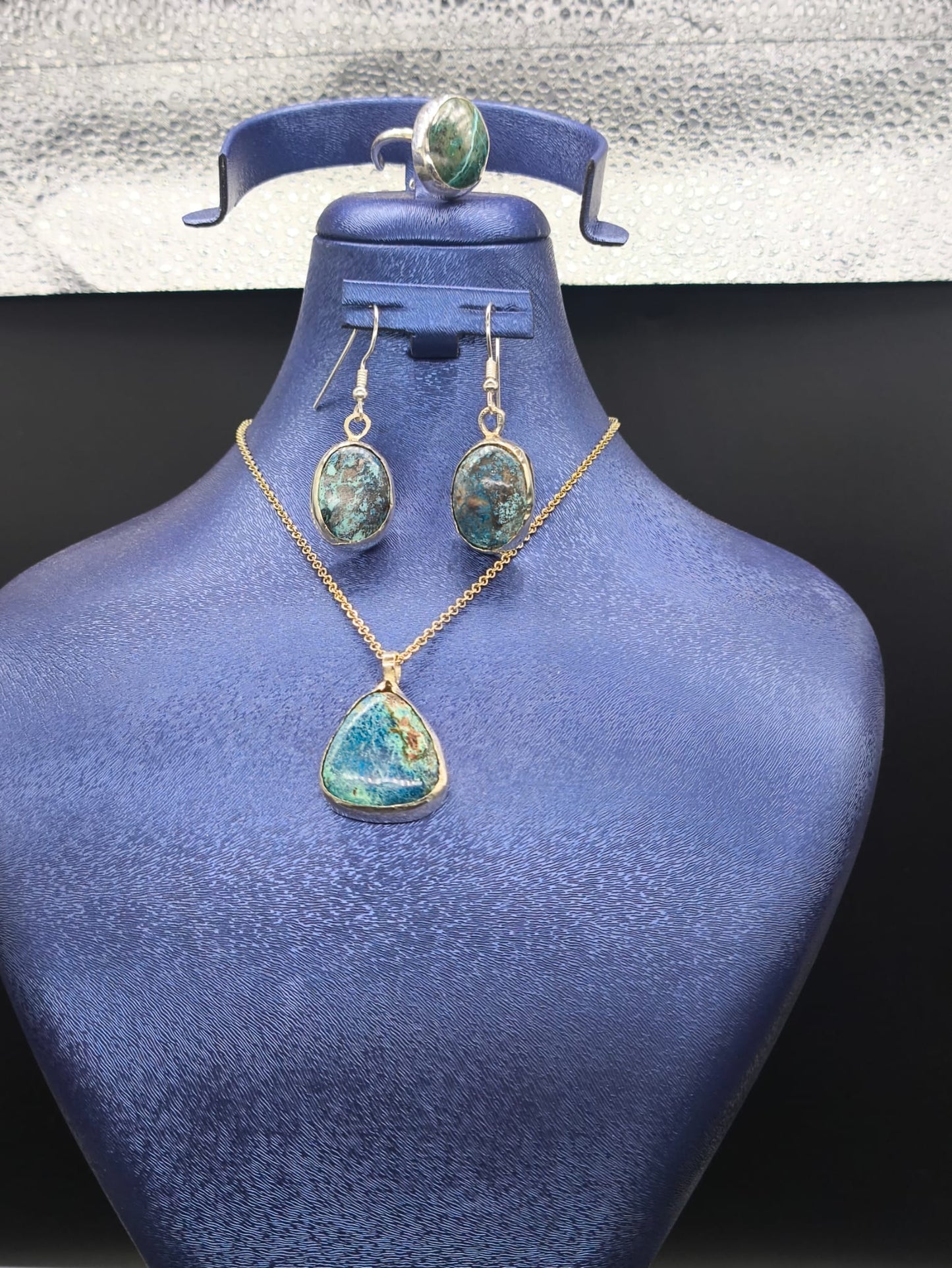 Krikozol Taşlı 3'lü Gümüş set