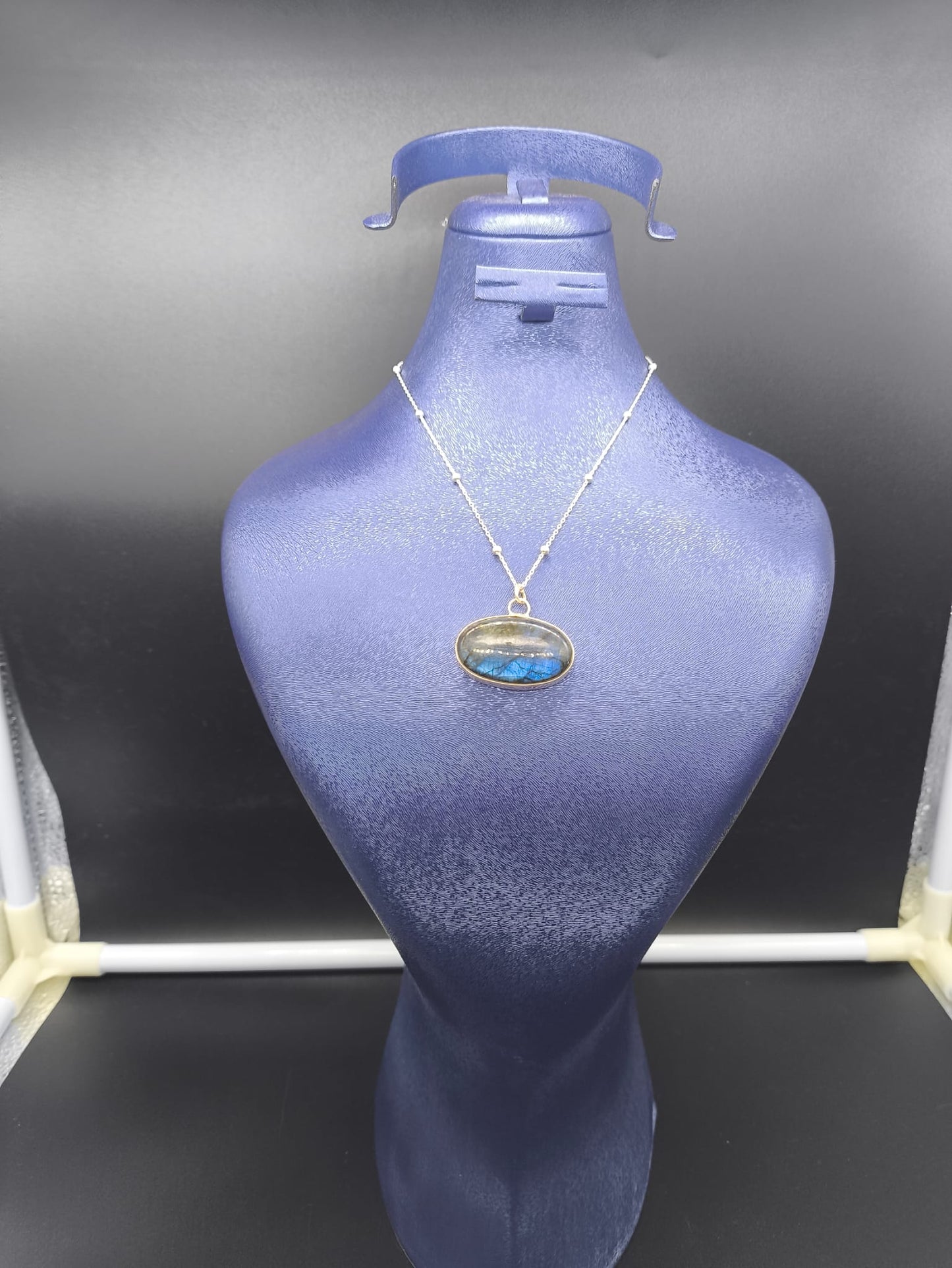 Labradorit Taşlı Gümüş Kolye