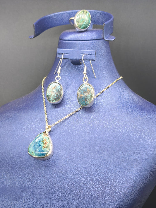 Krikozol Taşlı 3'lü Gümüş set